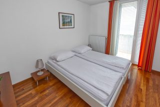 HOTEL-CREINA---Room-Deluxe-Suite-8-r1